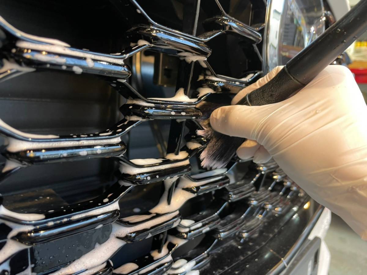 フロントグリルの洗車方法