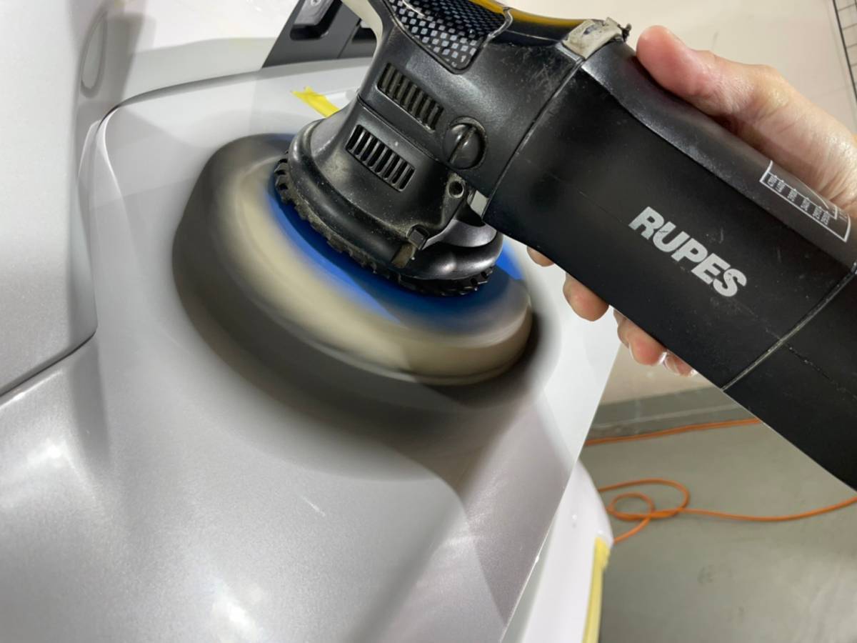 超微粒子コンパウンド × 極細スポンジバフの組み合わせ