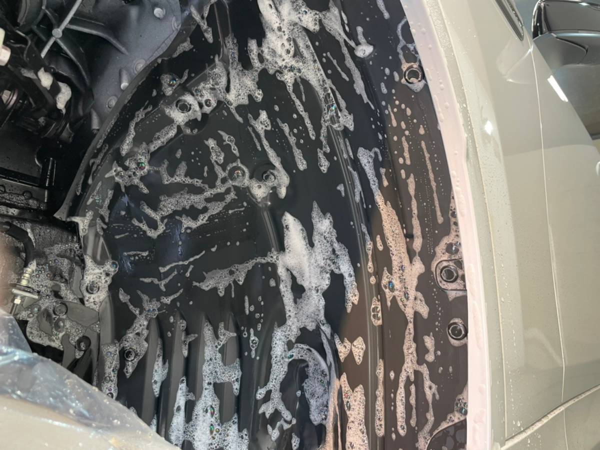 タイヤハウス用のガラスコーティング施工店