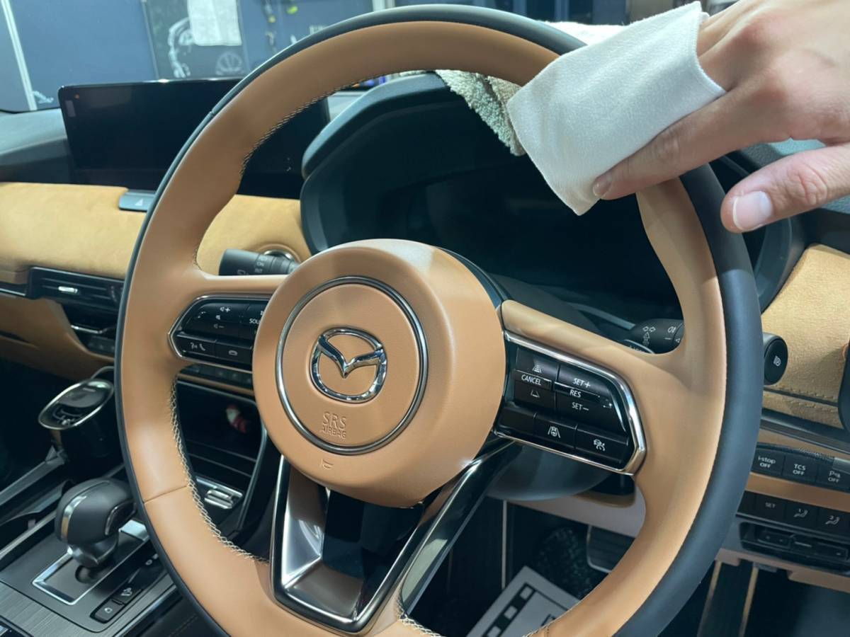 新車の内装のコーティング費用