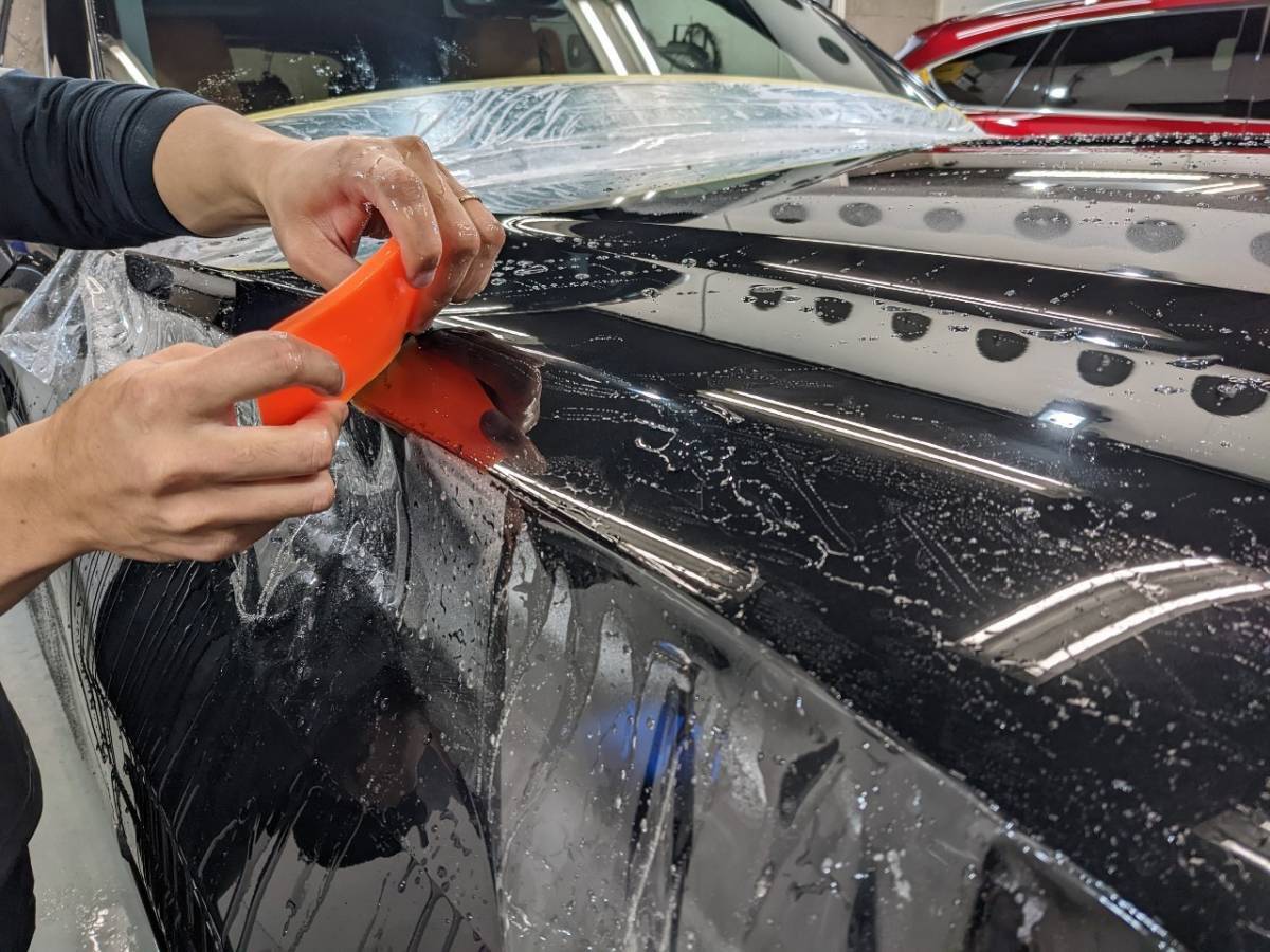 窓ガラスのウロコ除去料金