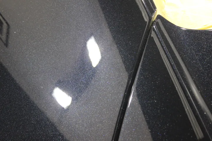 ポルシェのジェットブラックメタリックの磨き