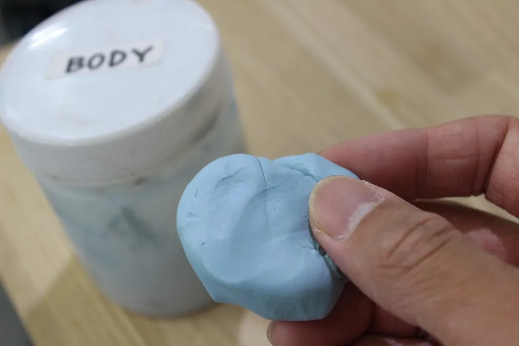 下地処理のトラップ粘土