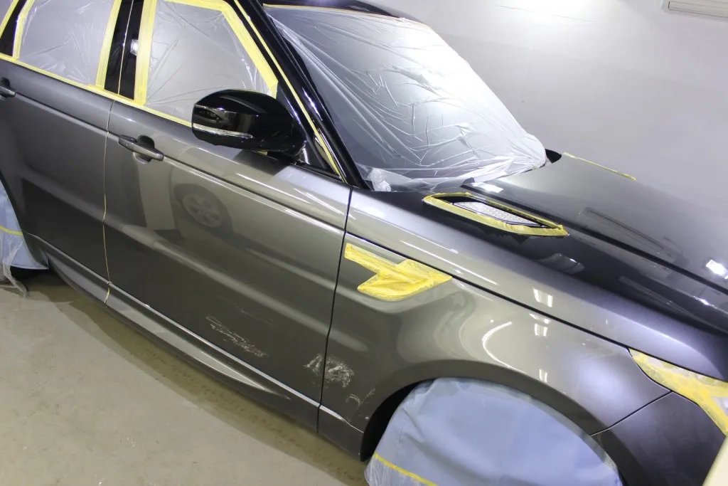 モノコックボディーのマスキング