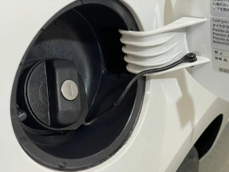 フューエルリッドのクリーニング方法