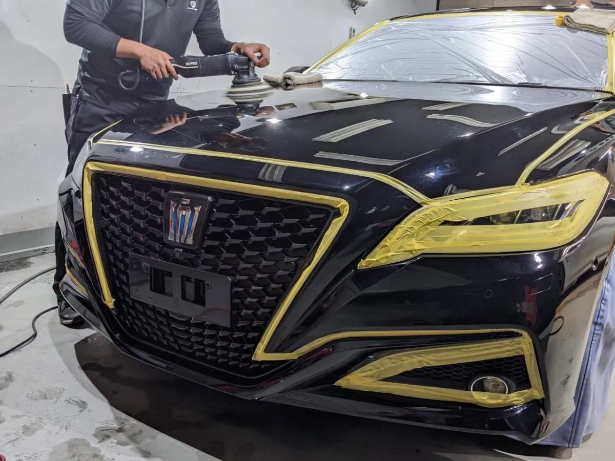 綾瀬市のクラウンのガラスコーティング費用