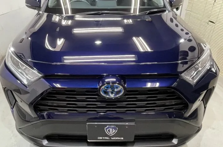 トヨタRAV4のガラスコーティング施工ができる東京のカーコーティング専門店
