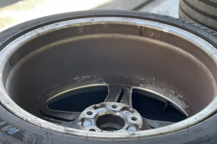 東京のホイールの裏表のコーティング施工店