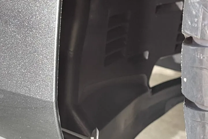 タイヤハウスのコーティング後