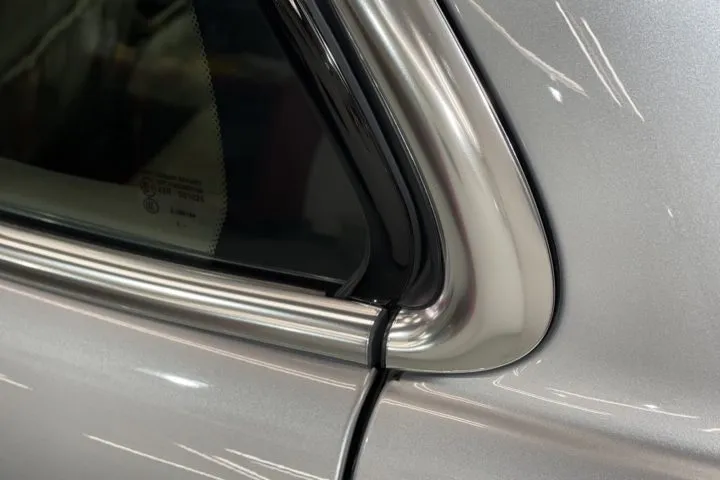 純正メッキモールのようなPPFの仕上がり