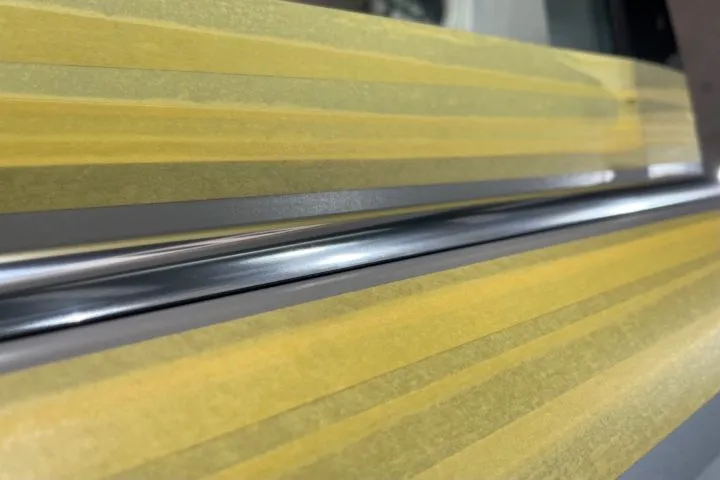 アルマイトモールの研磨とPPFができる東京のコーティング専門店