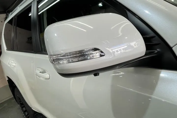 ランドクルーザープラドのボディ側面