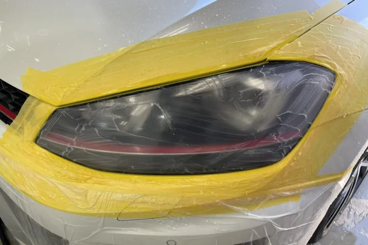 ヘッドライト耐水ペーパー除去