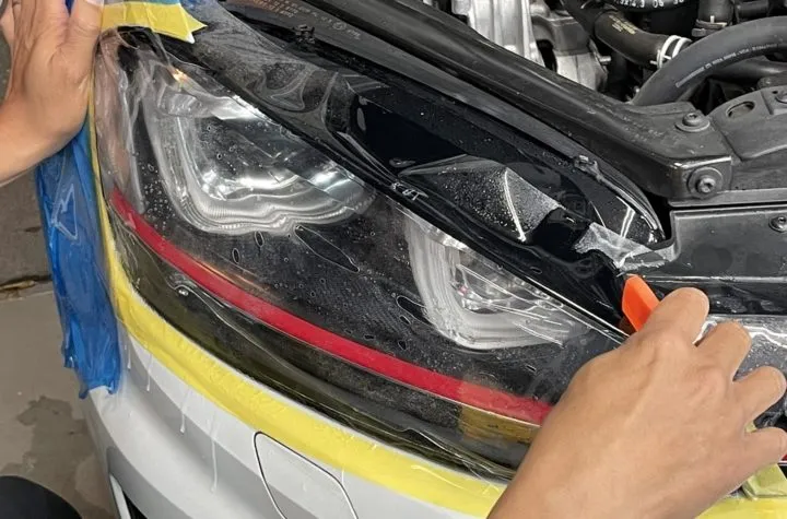 ヘッドライトスチーマーの耐久性や耐スクラッチ性は低い