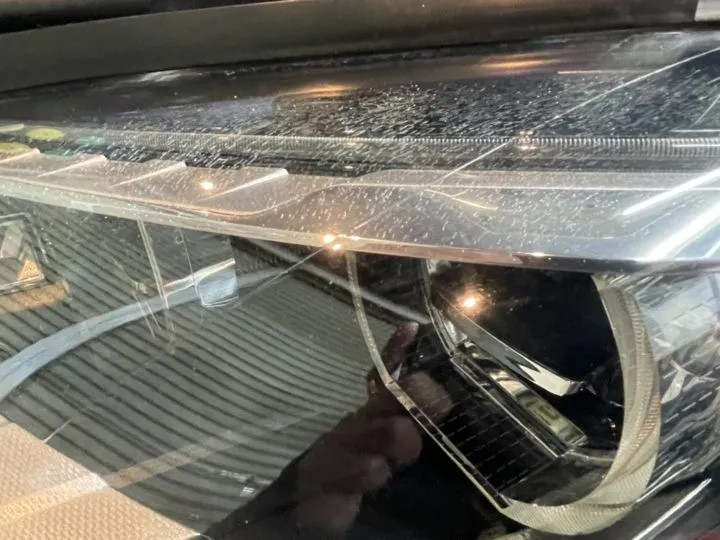 東京のヘッドライトスモークプロテクション施工店