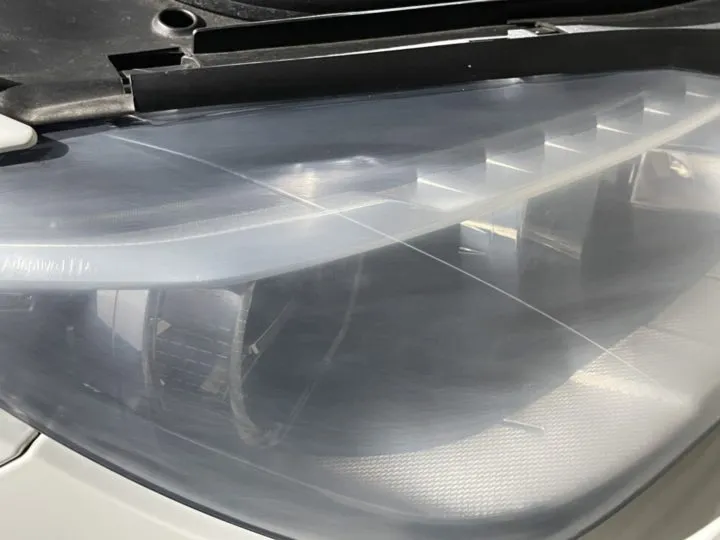 神奈川県のBMW650iのヘッドライト磨きとスモークフィルム