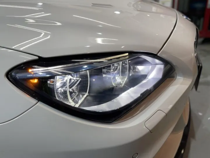 ヘッドライトスモークフィルムの明るさ