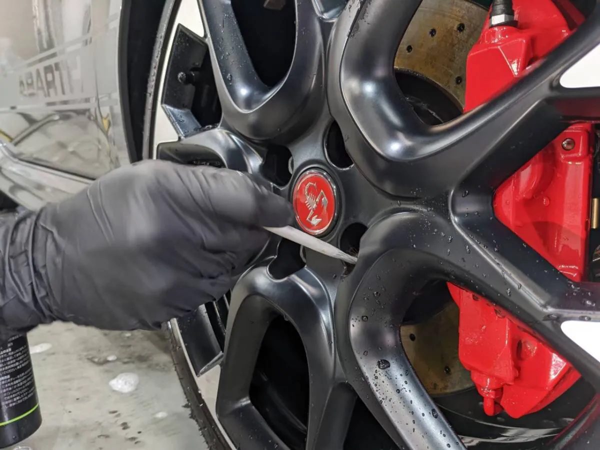 ホイールコーティングのクリーニング費用