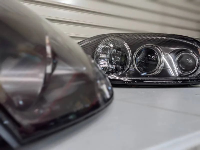 ヘッドライトPPF郵送対応ができる東京の車磨き専門店