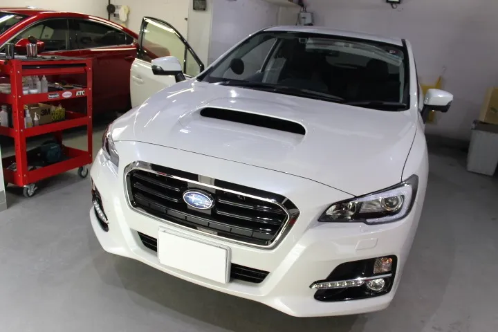 スバルレヴォーグの入庫