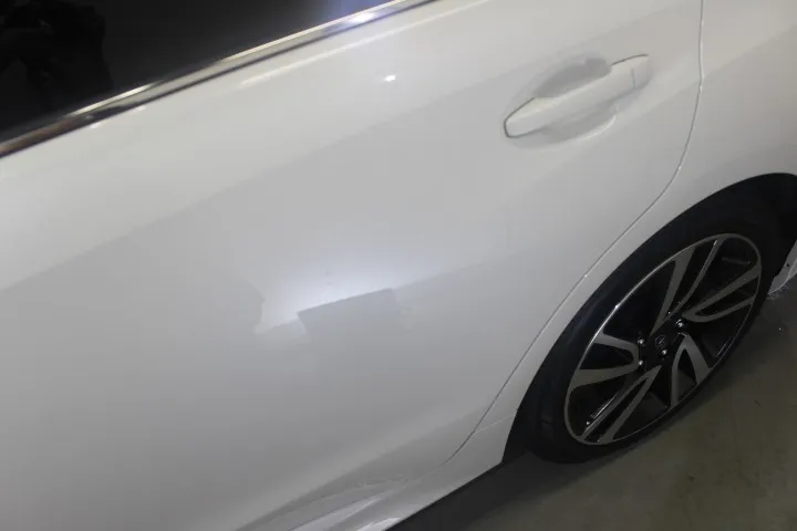 無垢の塗装の艶と光沢