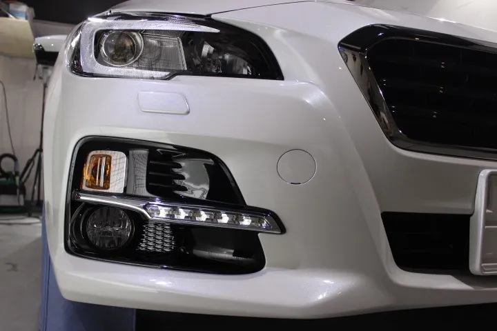 ヘッドライトの専用コーティング剤