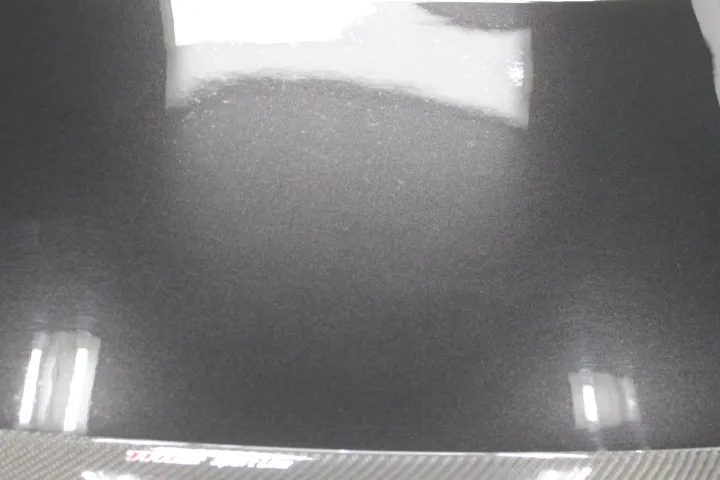 マセラティのトランクパネル