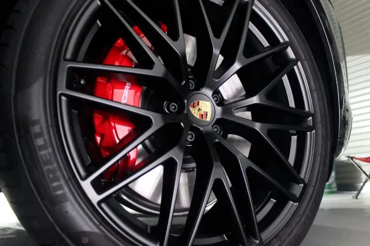 PORSCHEマカンGTSのセラミックコーティング/東京都練馬区O様