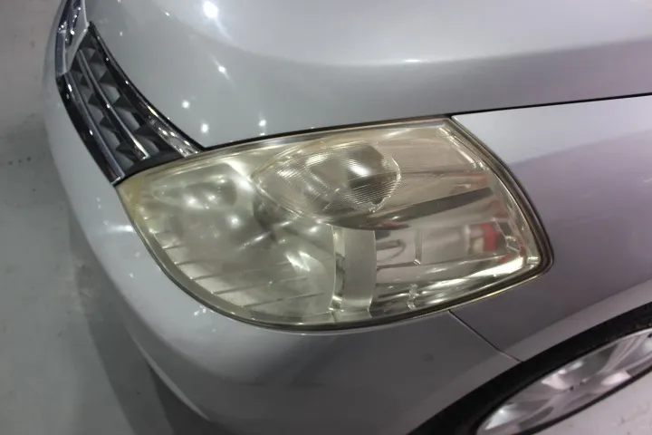 ヘッドライトカバーの磨き方