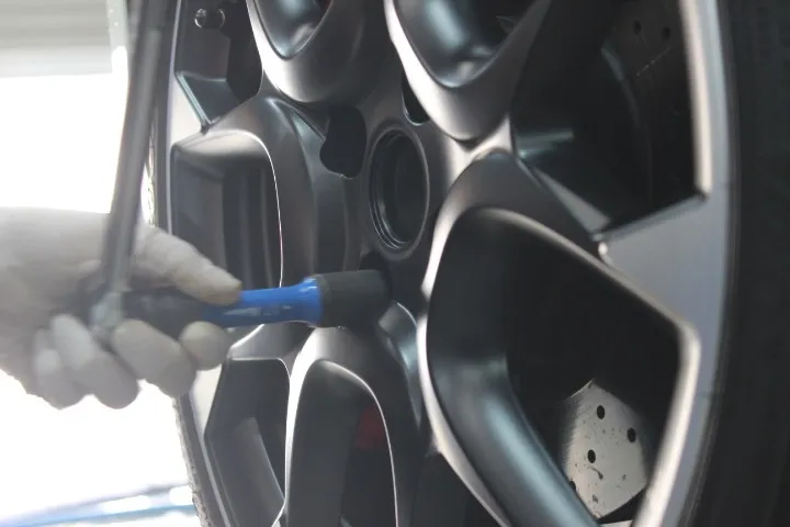 アバルト595ホイール締め付けトルク