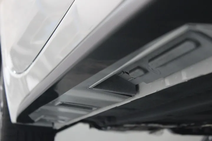 ロッカーパネル裏側の洗浄