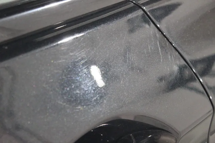 ドアハンドル周辺の傷