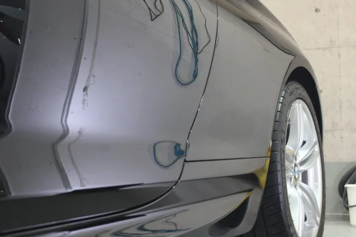 コーティング下地処理後の移り込み