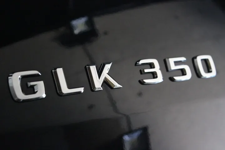 エンブレムの研磨