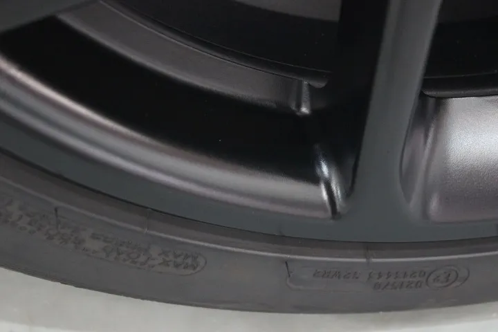 艶消しブラックホイールのクリーニングの仕方