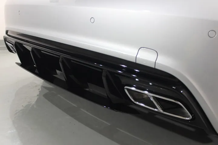 屋外保管下のベンツ専用のコーティング