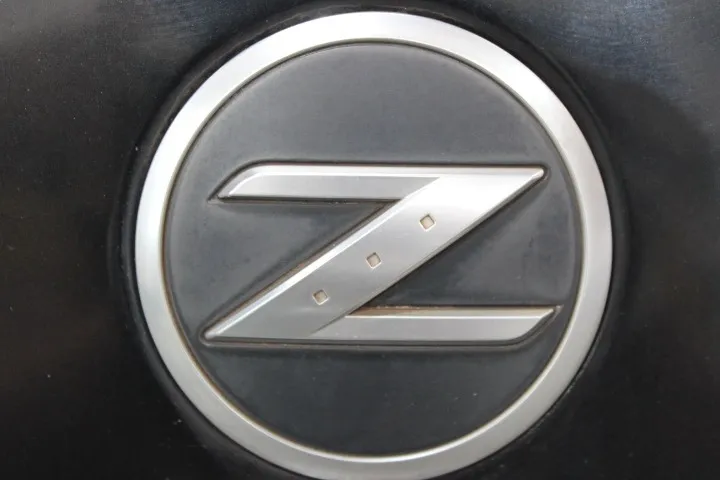 フェアレディZのフェンダーエンブレム