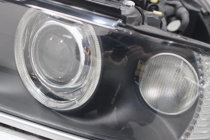 BMWのヘッドライトリペア方法