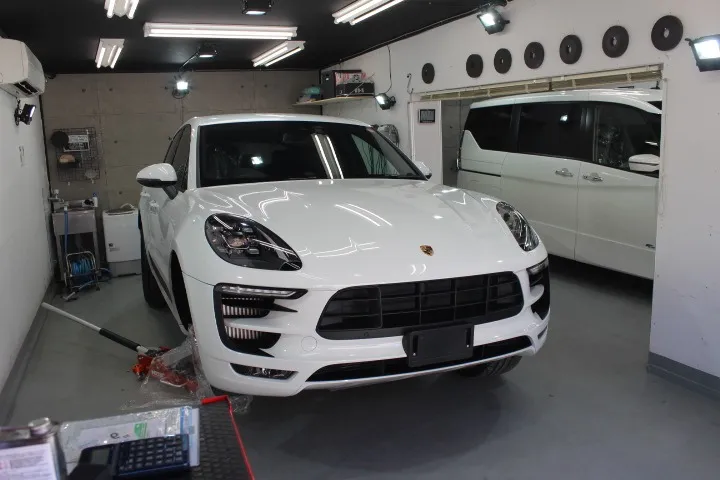 ポルシェのコーティング専門店