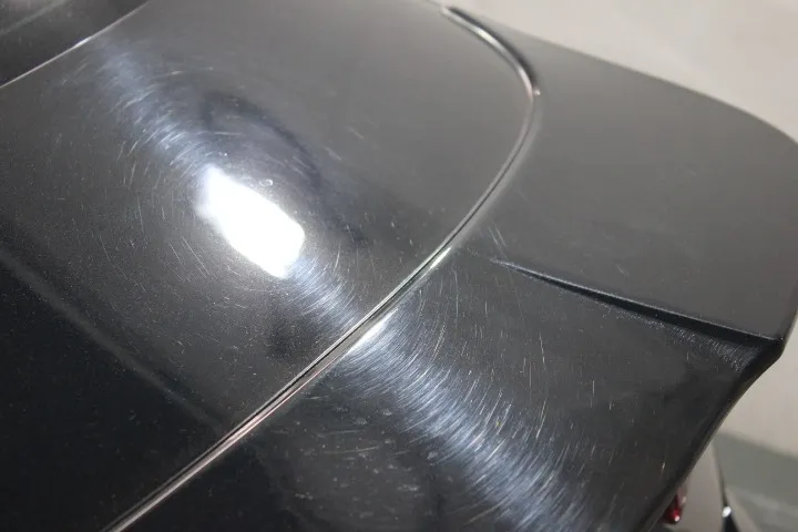 トランクのスクラッチ