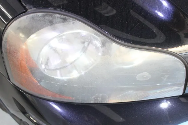 リペア前のヘッドライト