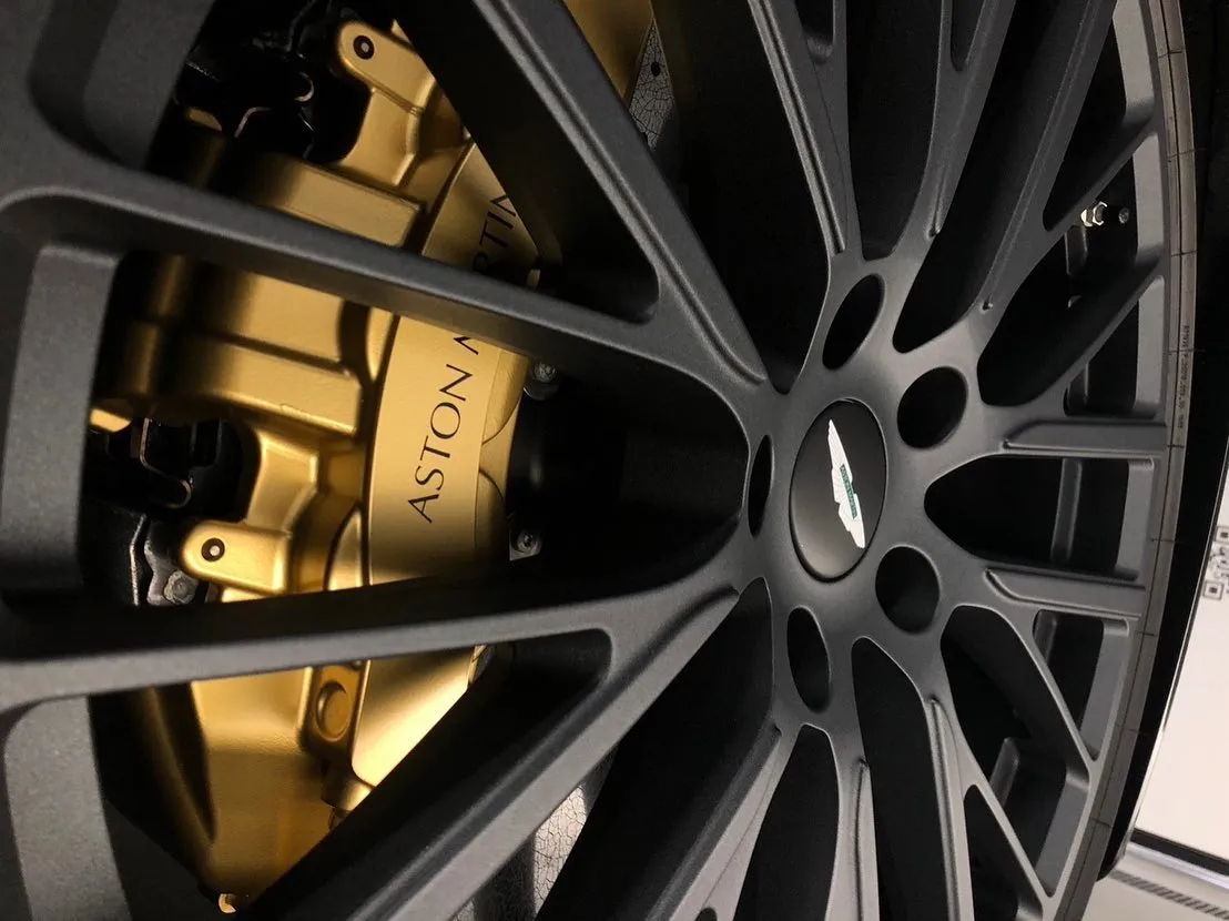 神奈川県秦野市 G様からセラミックコーティングとホイールコー...