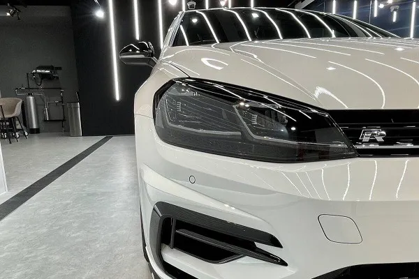 VW GOLF-Rへプロテクションフィルム施工