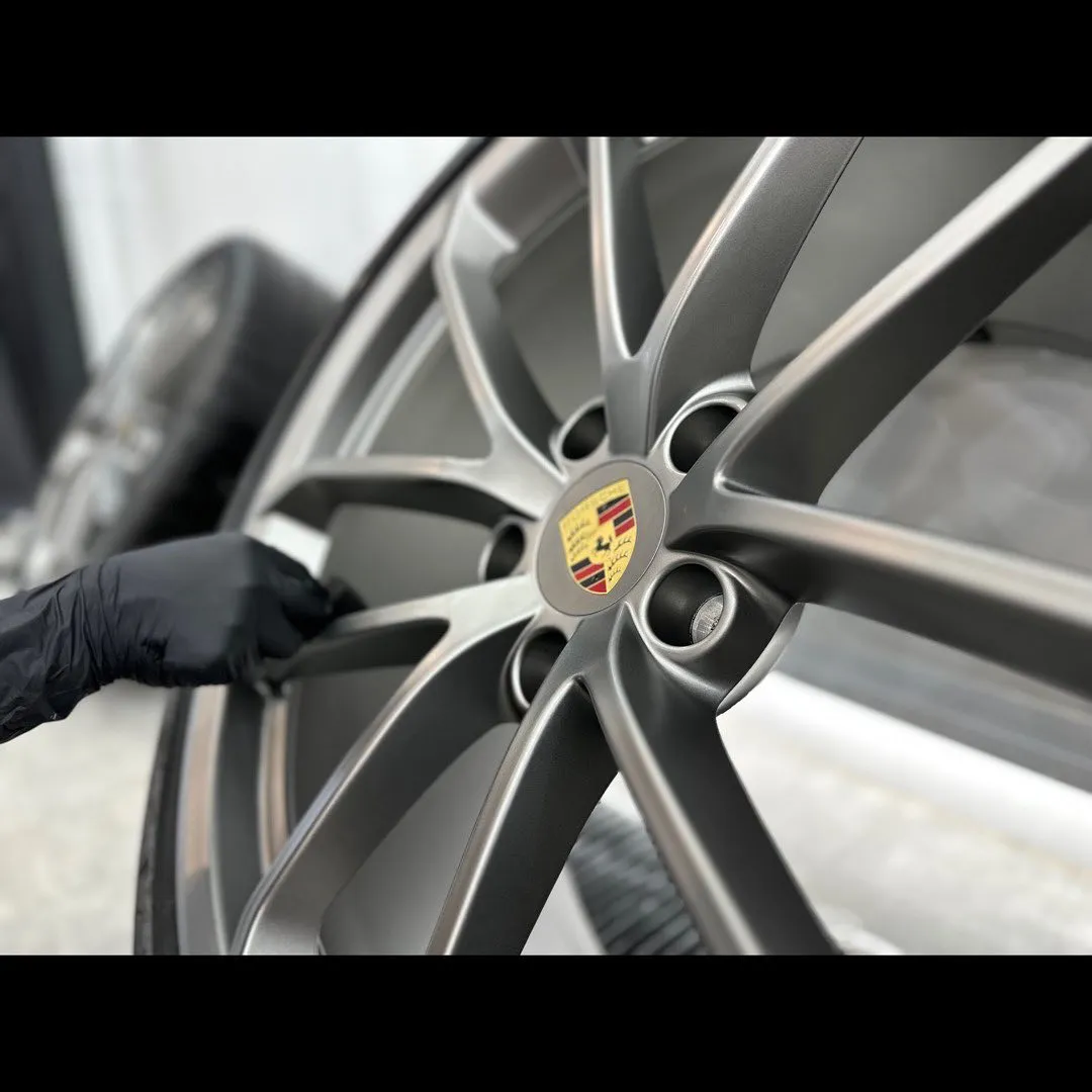 神奈川県横浜市T様よりボディーコーティング、ホイールコーティ...