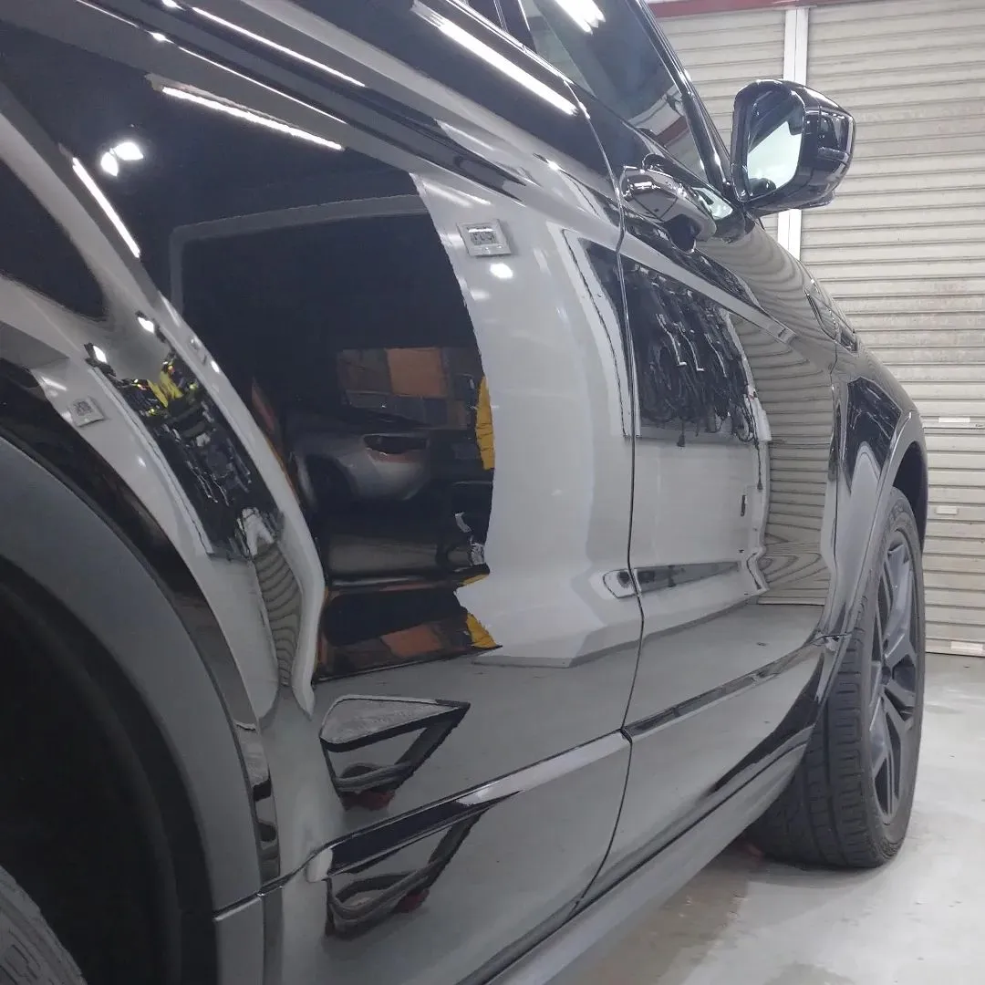 東京都八王子市G様よりボディコーティングと窓ガラス研磨のご依...