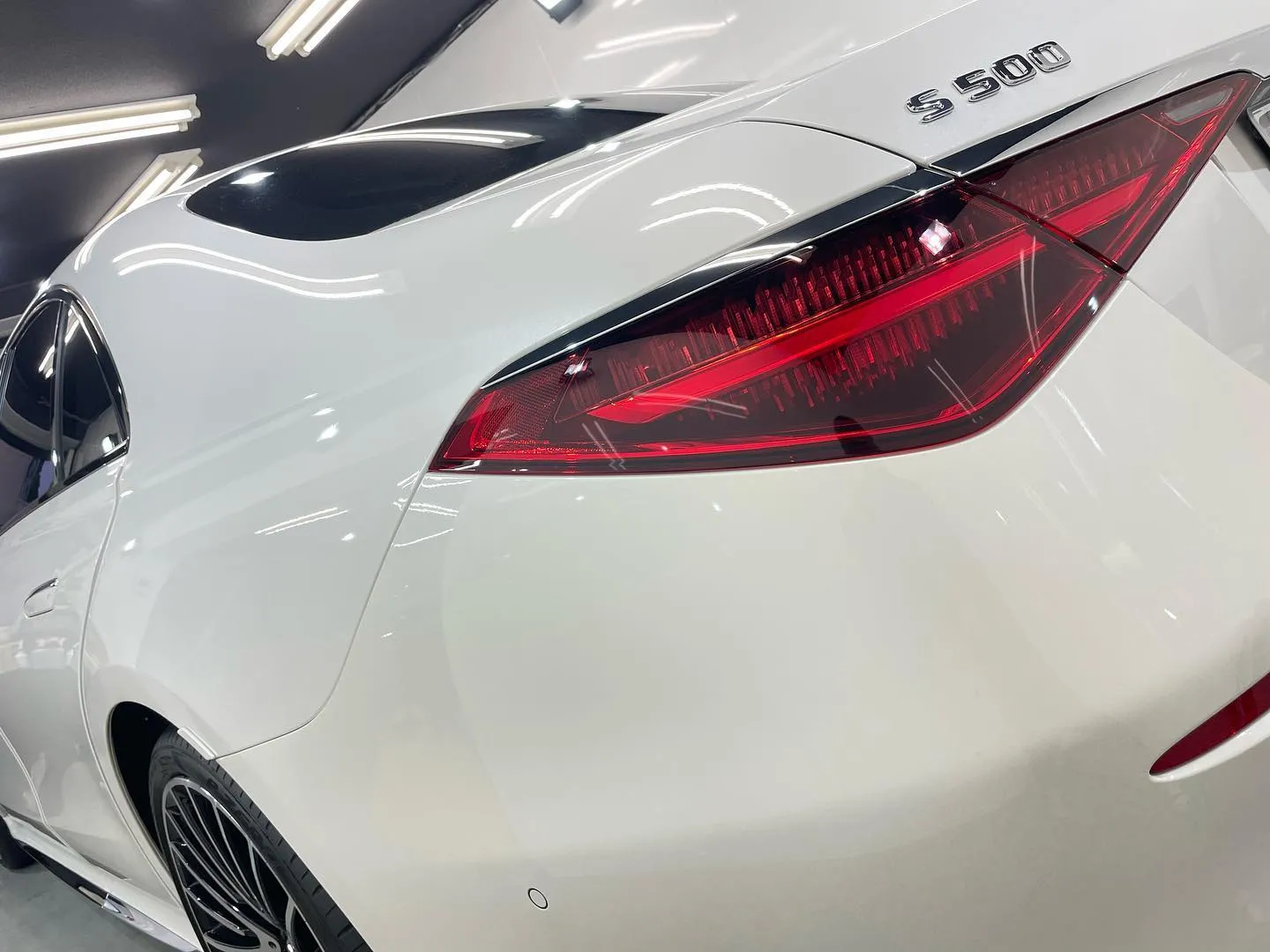 東京都町田市I様よりM.BENZ S500ボディコーティング...