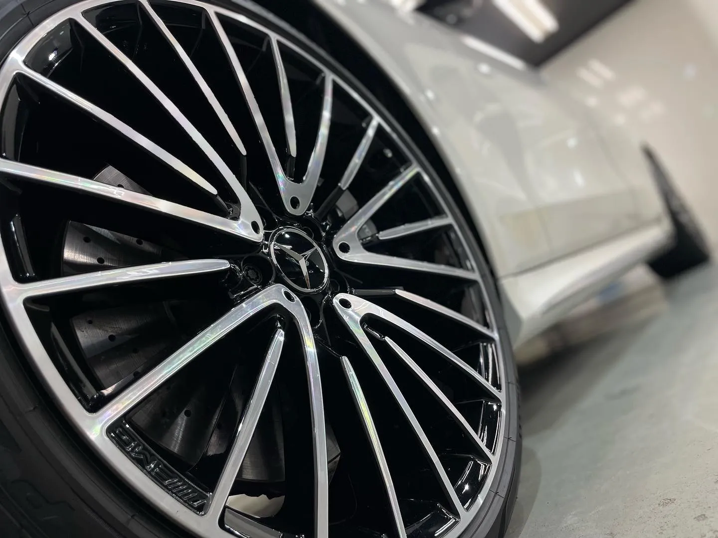 東京都町田市I様よりM.BENZ S500ボディコーティング...