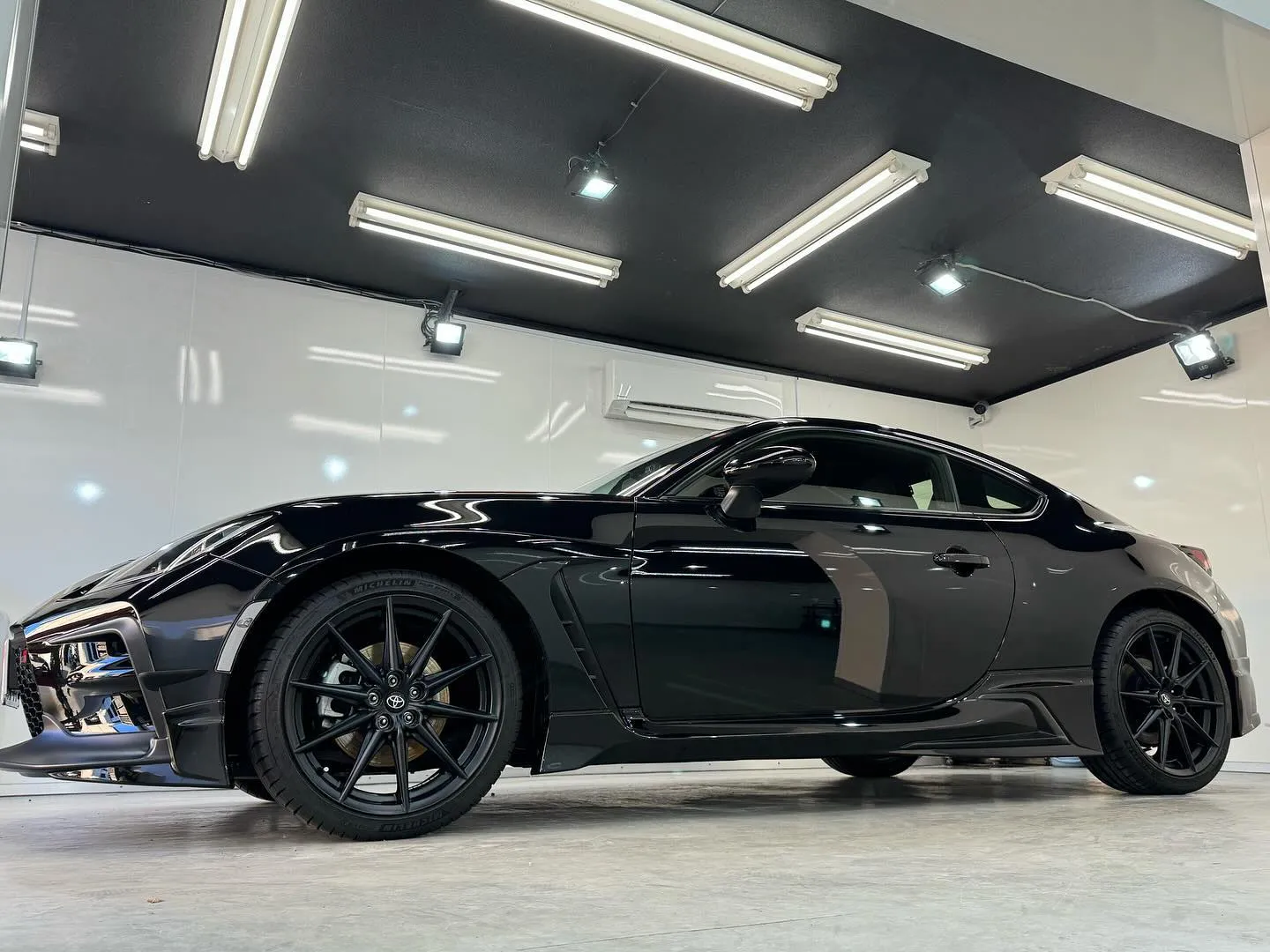 TOYOTA GR86のボディコーティングLv3のご依頼が入...