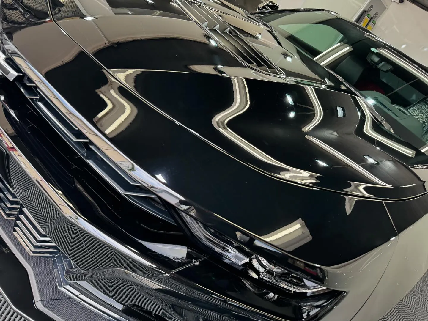 今回は以前ボディコーティング(MICROFENCE)を施工さ...