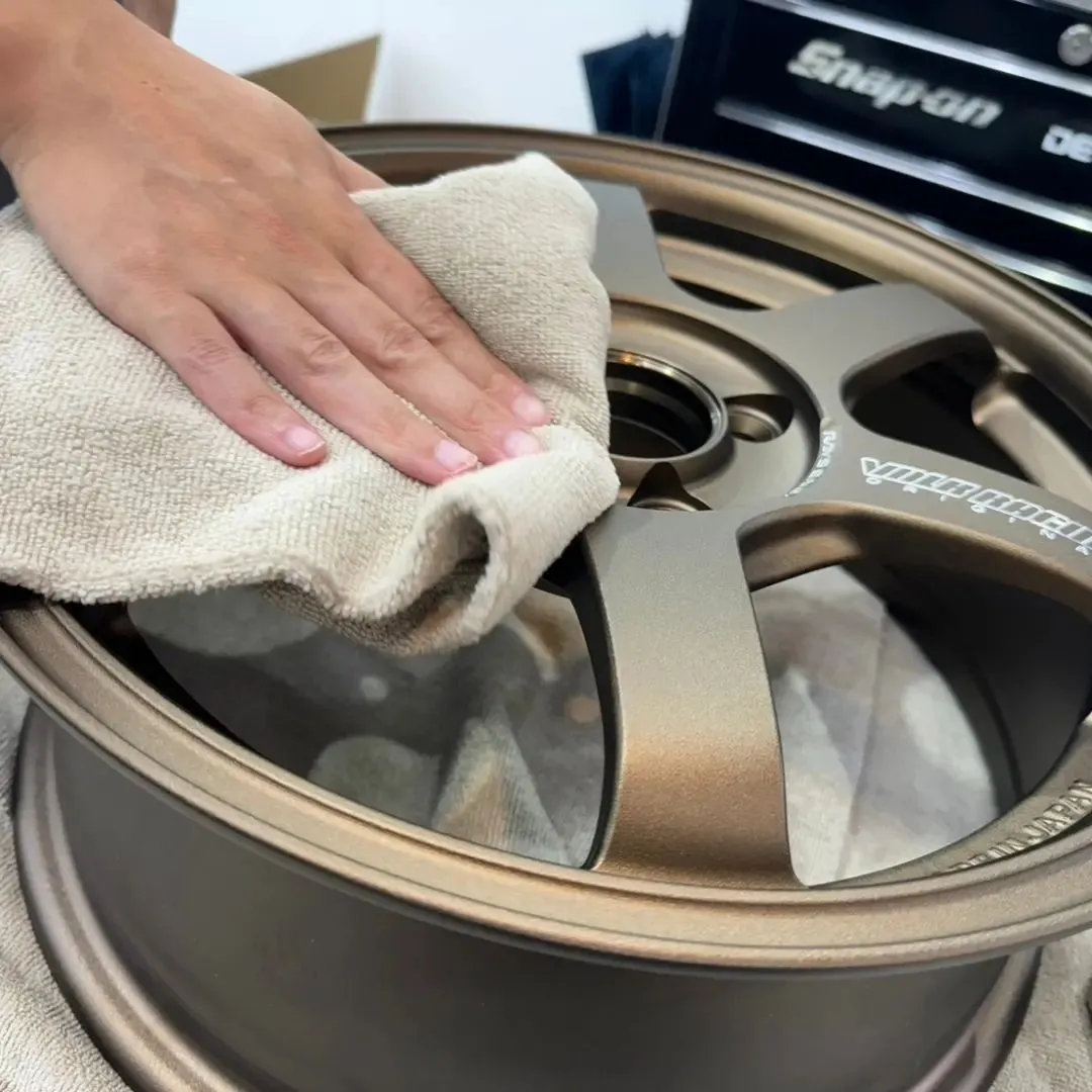 本日はホイール単品でのコーティングを施工させて頂きました!